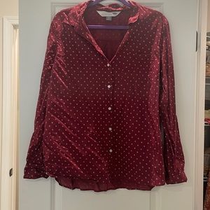Old Navy “the classic shirt” maroon printed button down